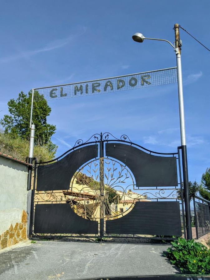 בית הארחה Fontanar 	Casas Cuevas Elmirador מראה חיצוני תמונה